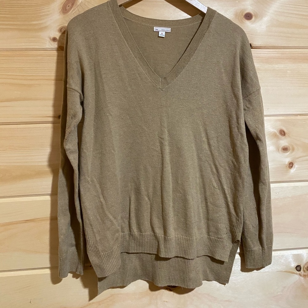 Gap Sweater